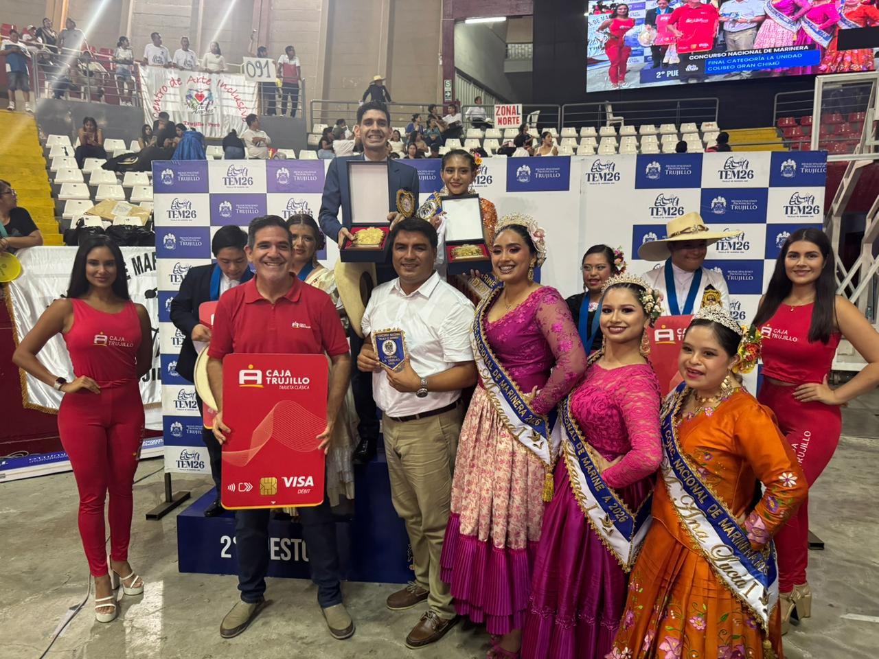 Imagen Caja Trujillo premia a ganadores del Concurso Nacional de Marinera 2026